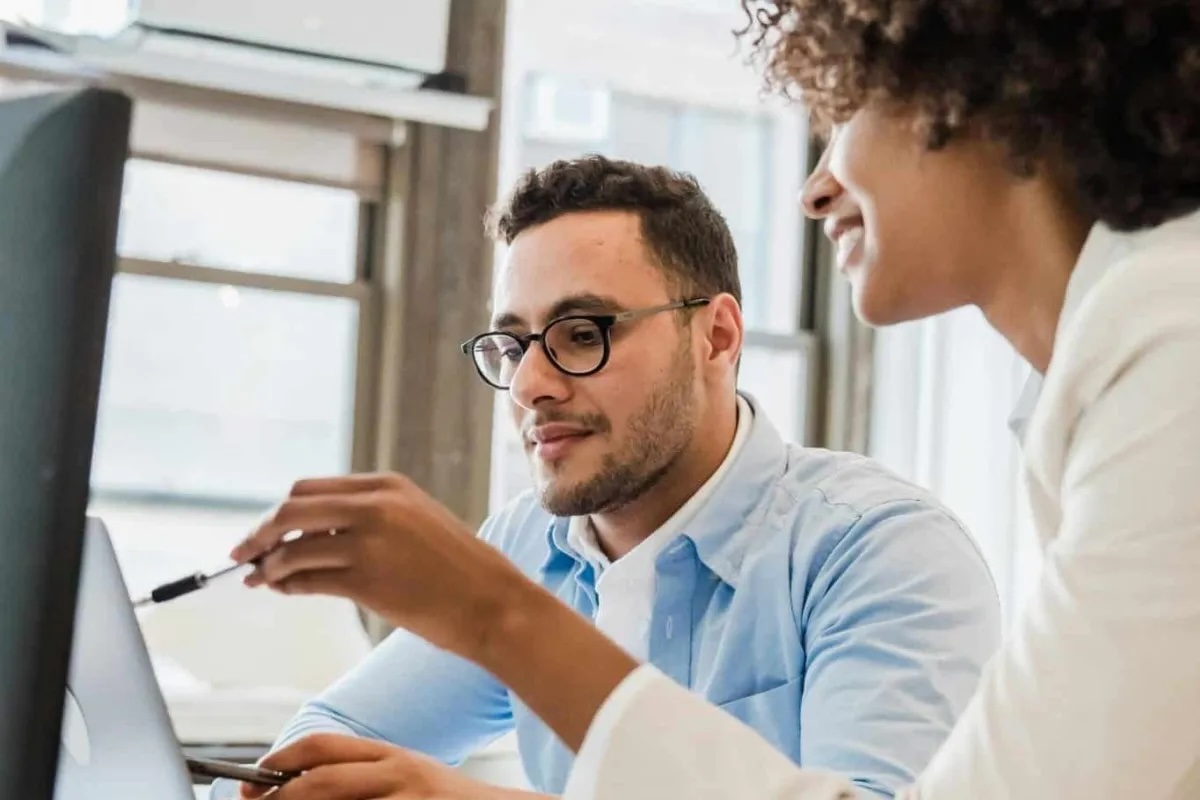 Coaching 1-1 giúp bạn nhận diện mục tiêu, vượt qua thách thức và phát huy tiềm năng.