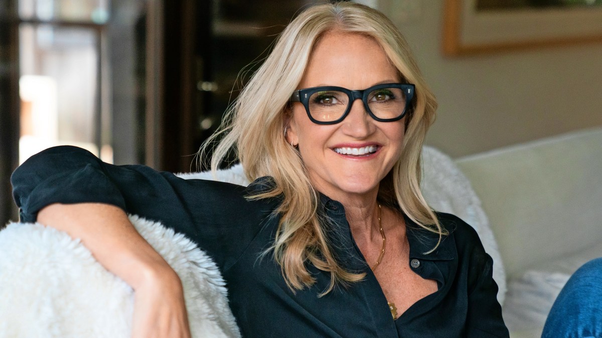 Mel Robbins đã trở thành hiện tượng toàn cầu nhờ khái niệm “The 5 Second Rule”